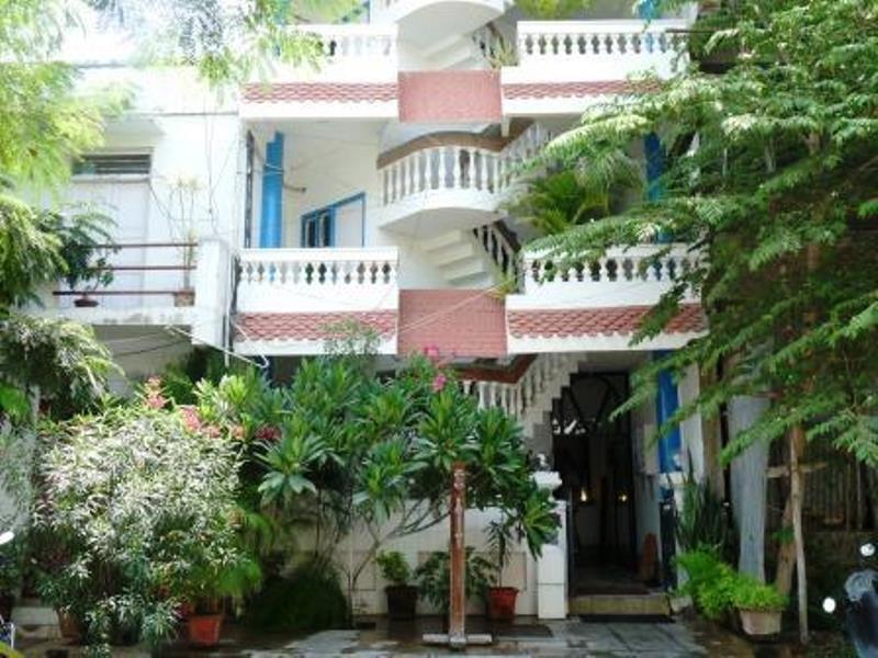 L'Escale Hotel Pondicherry Exterior photo